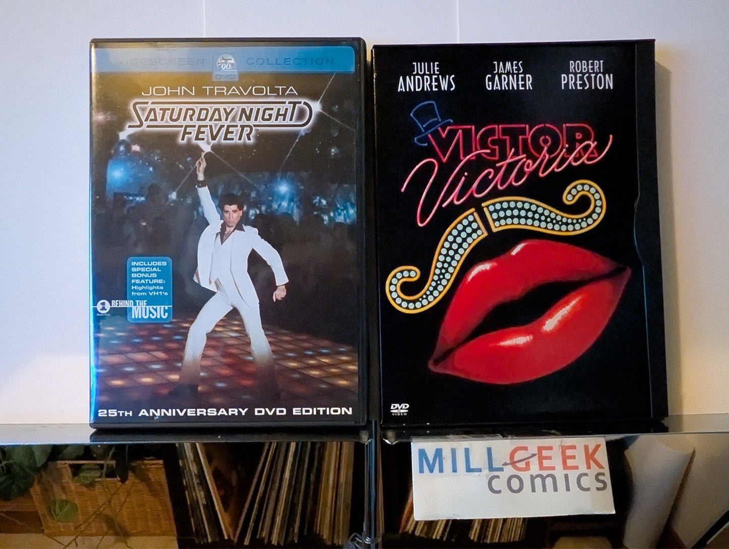 Saturday Night Fever / Victor Victoria, 2 Movie Set (DVD) Like New -JD
