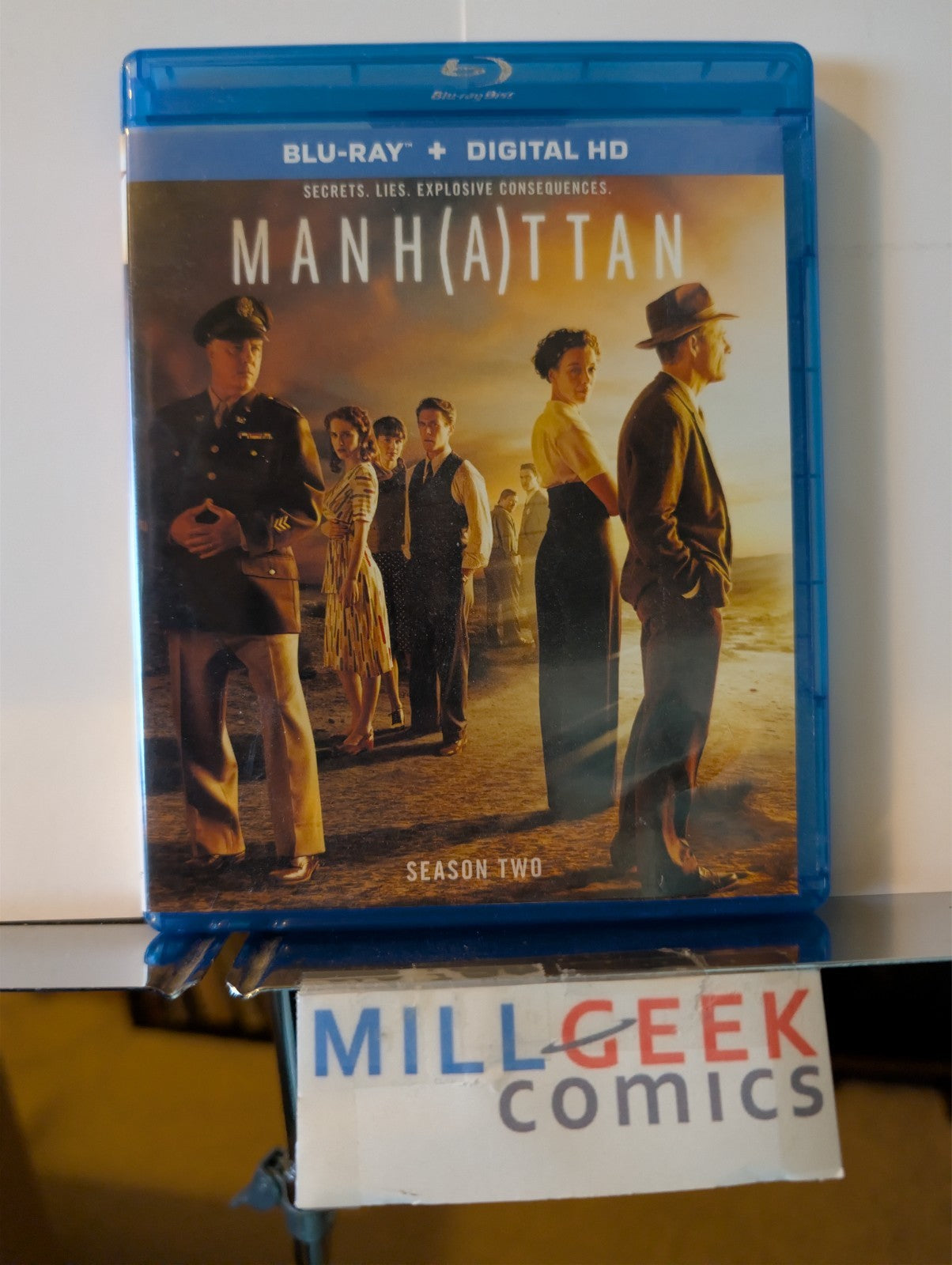 Manh(a)ttan: Season Two (Blu-Ray) Like New -JD