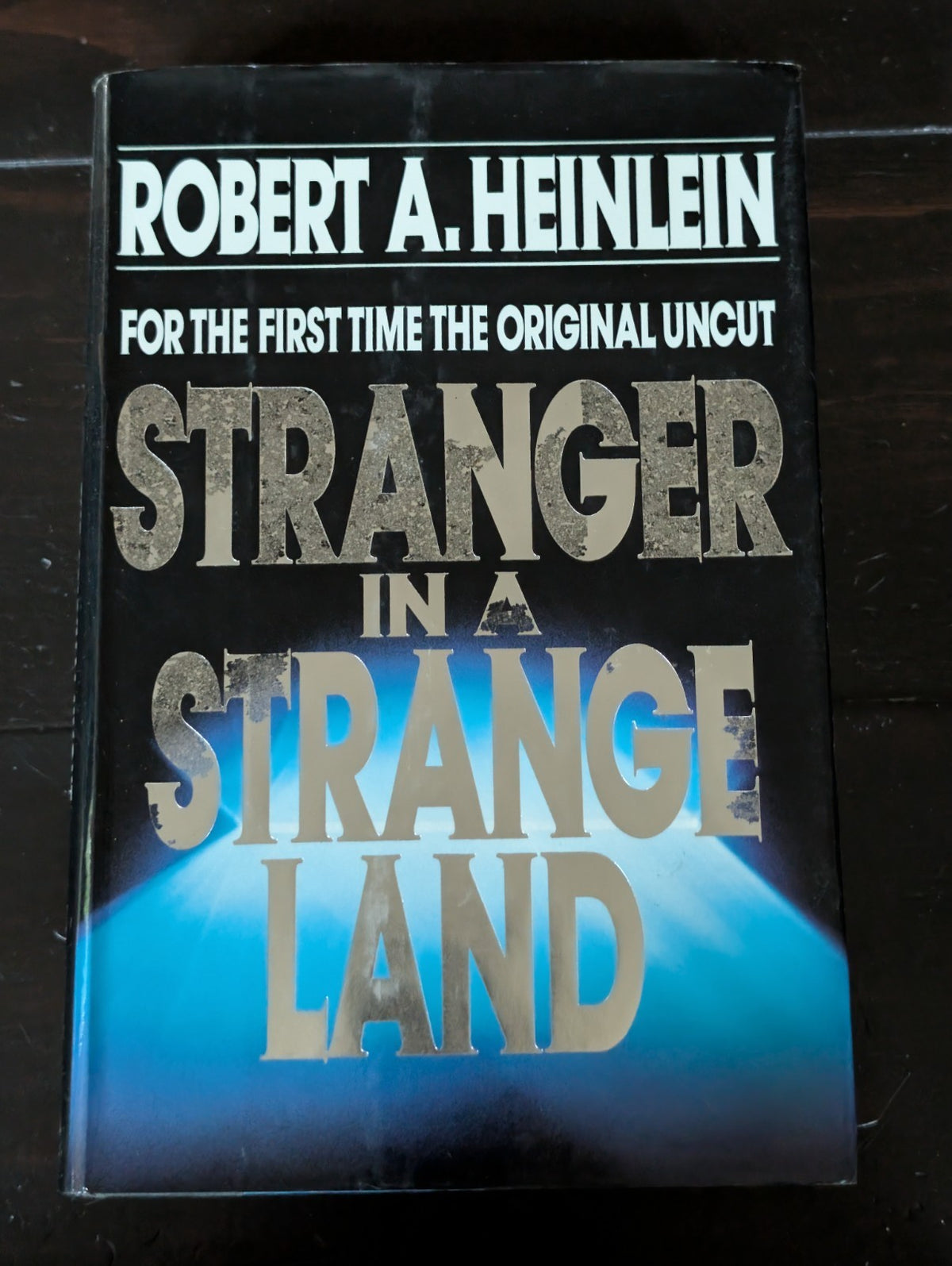 Stranger in a Strange Land by Robert A. Heinlein (1991, Hardcover) -JD