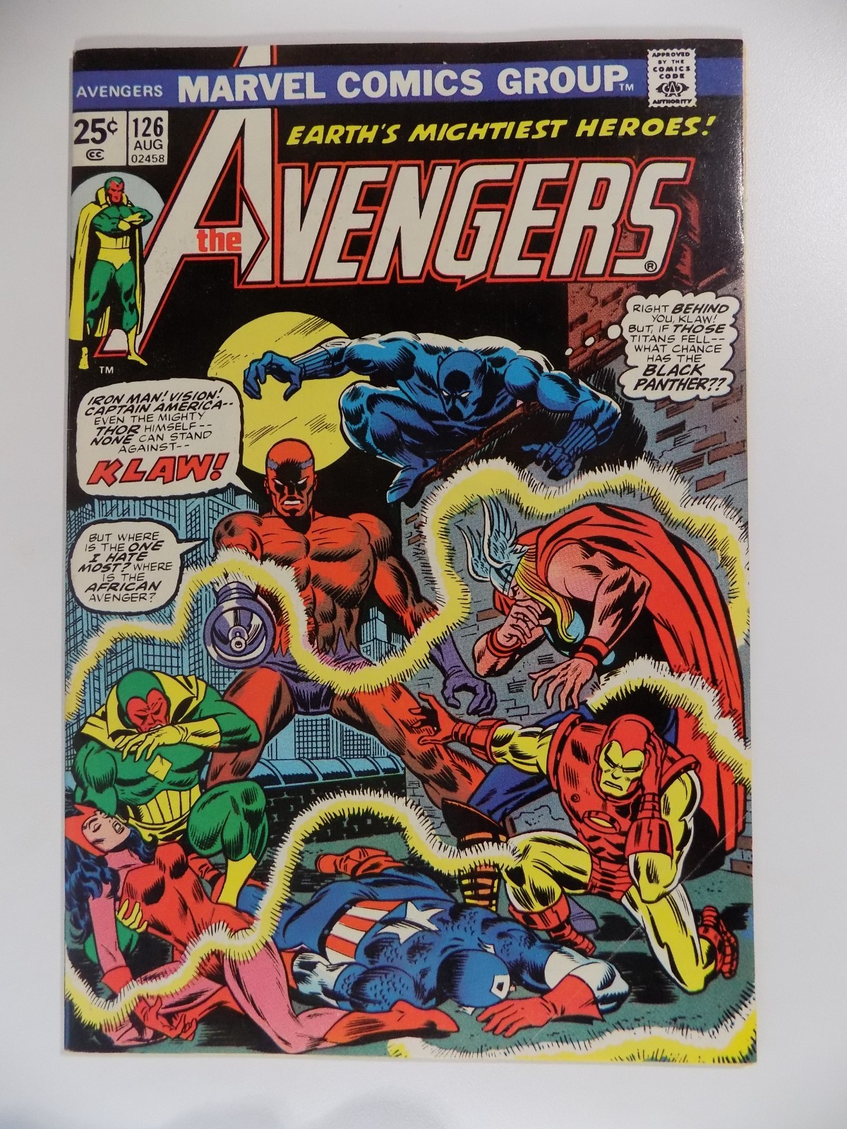 Avengers #126 Marvel Comic August 1974 Fine/Very Fine