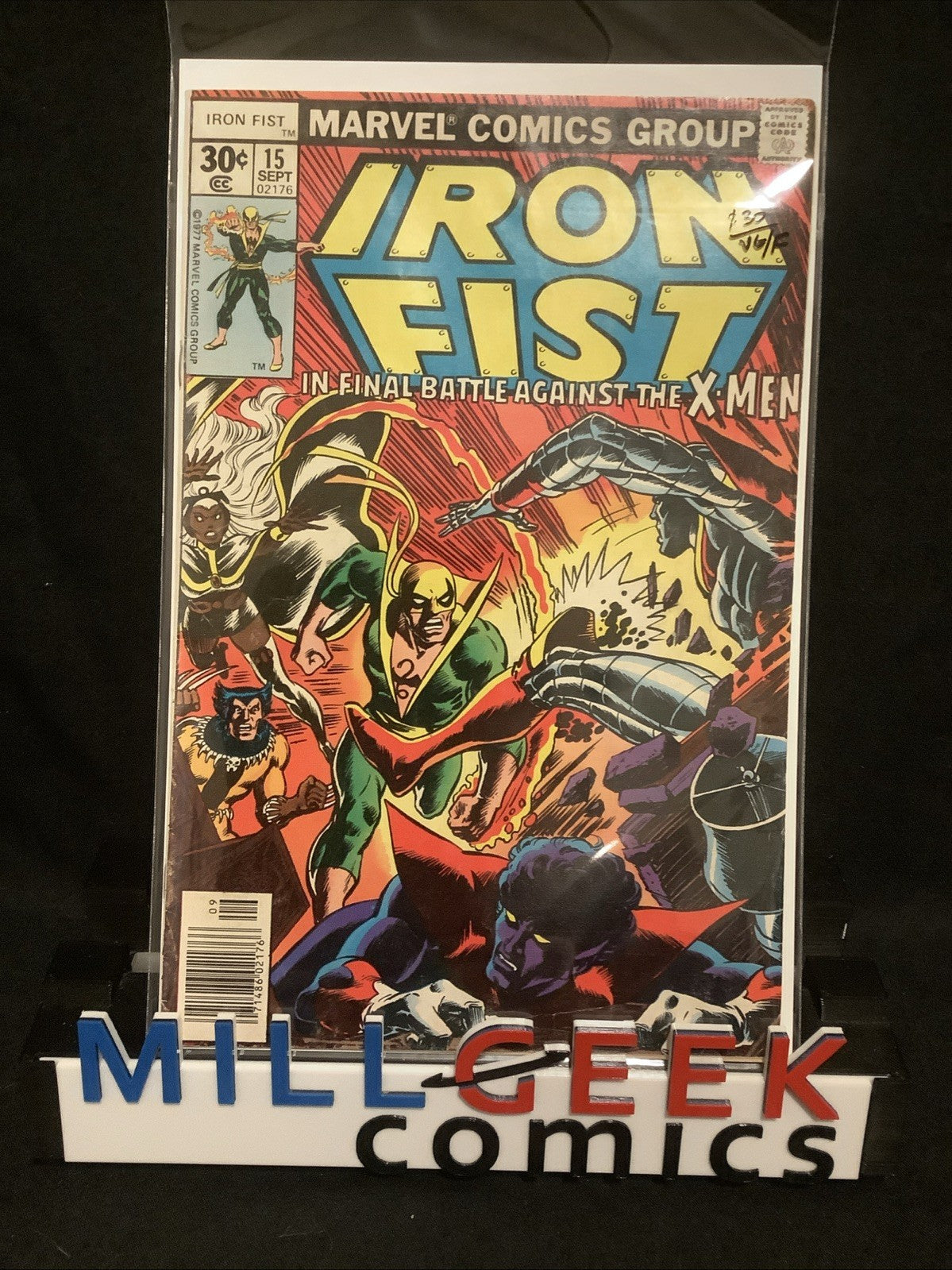 Iron Fist #15 (Marvel Comics September 1977) 5.0 (VG/F) Iron Fist Vs The X-Men