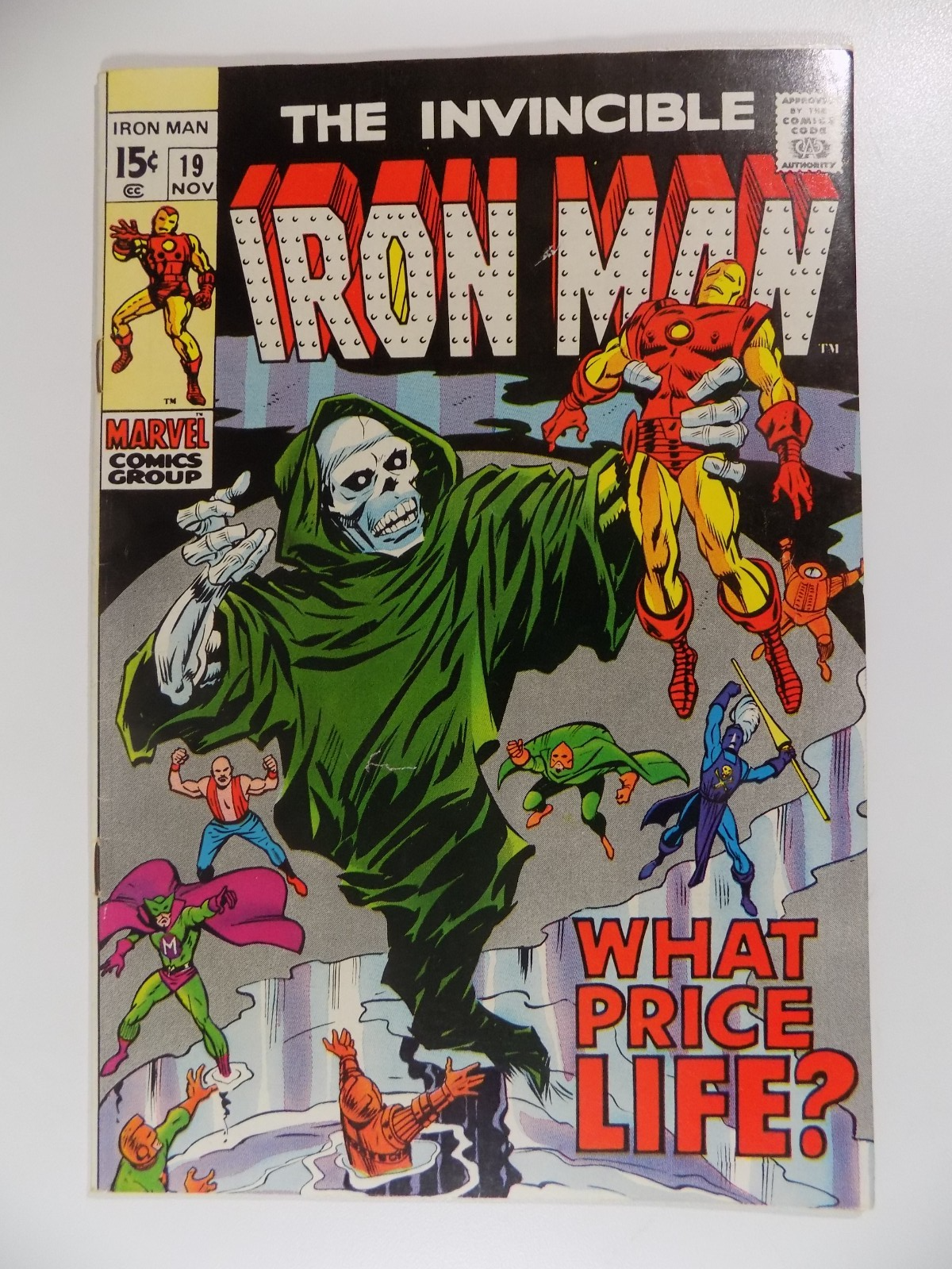 Iron Man #19 Marvel Comic November 1969 Very Fine