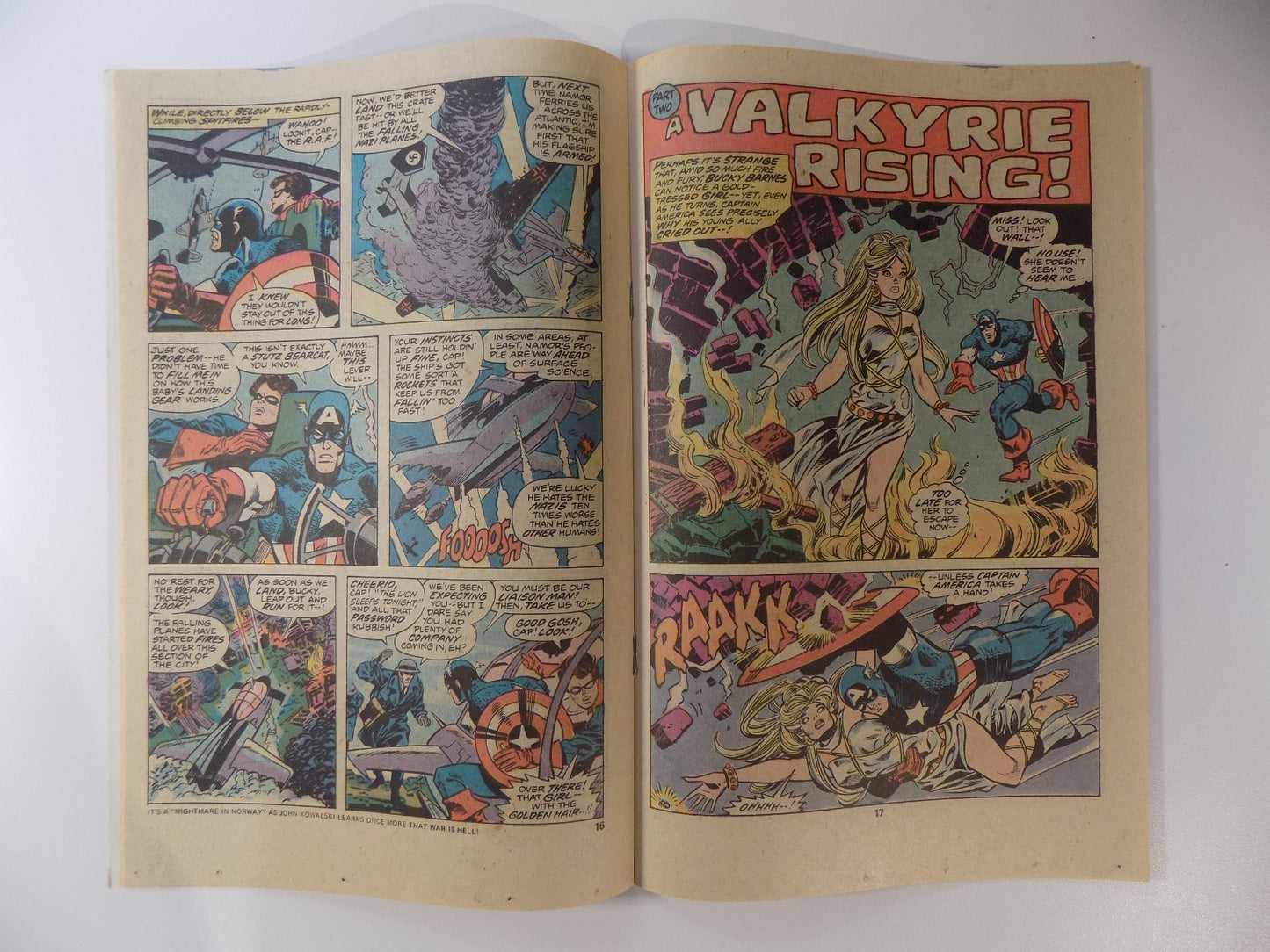 Invaders #1 Marvel Comic August 1975 Very Fine