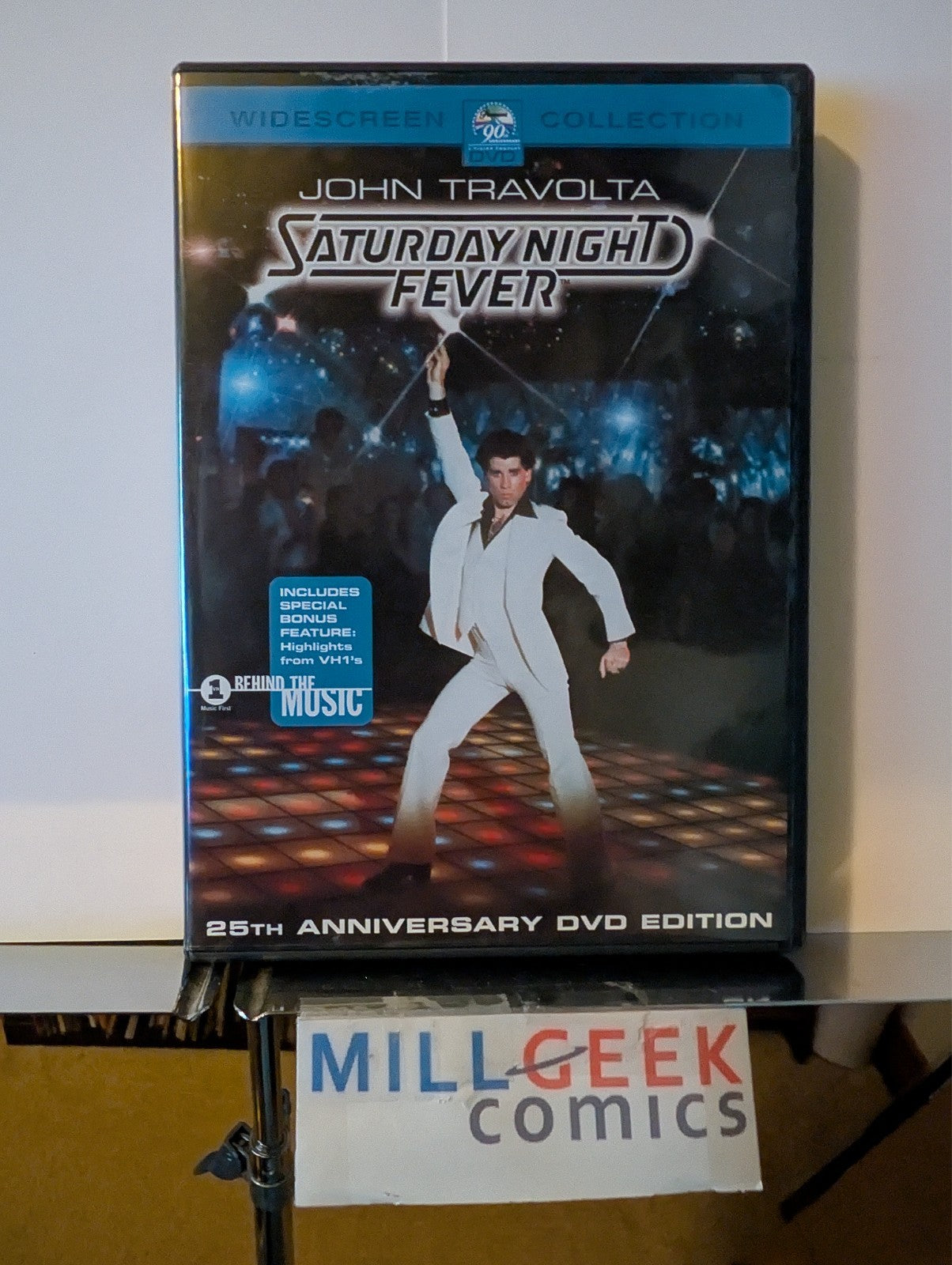 Saturday Night Fever / Victor Victoria, 2 Movie Set (DVD) Like New -JD