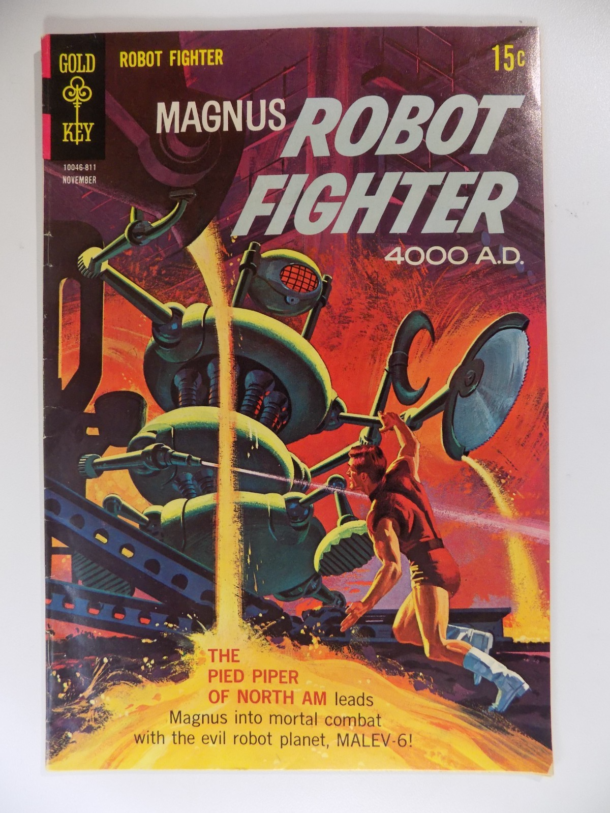 Magnus Robot Fighter 4000 A.D. #24 Gold Key Comic November 1968 Fine/Very Fine