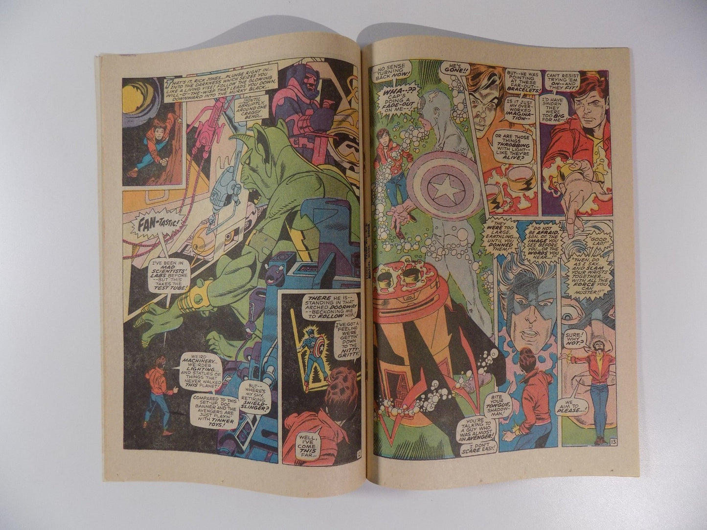 Captain Marvel #17 Marvel Comic October 1969 Very Fine