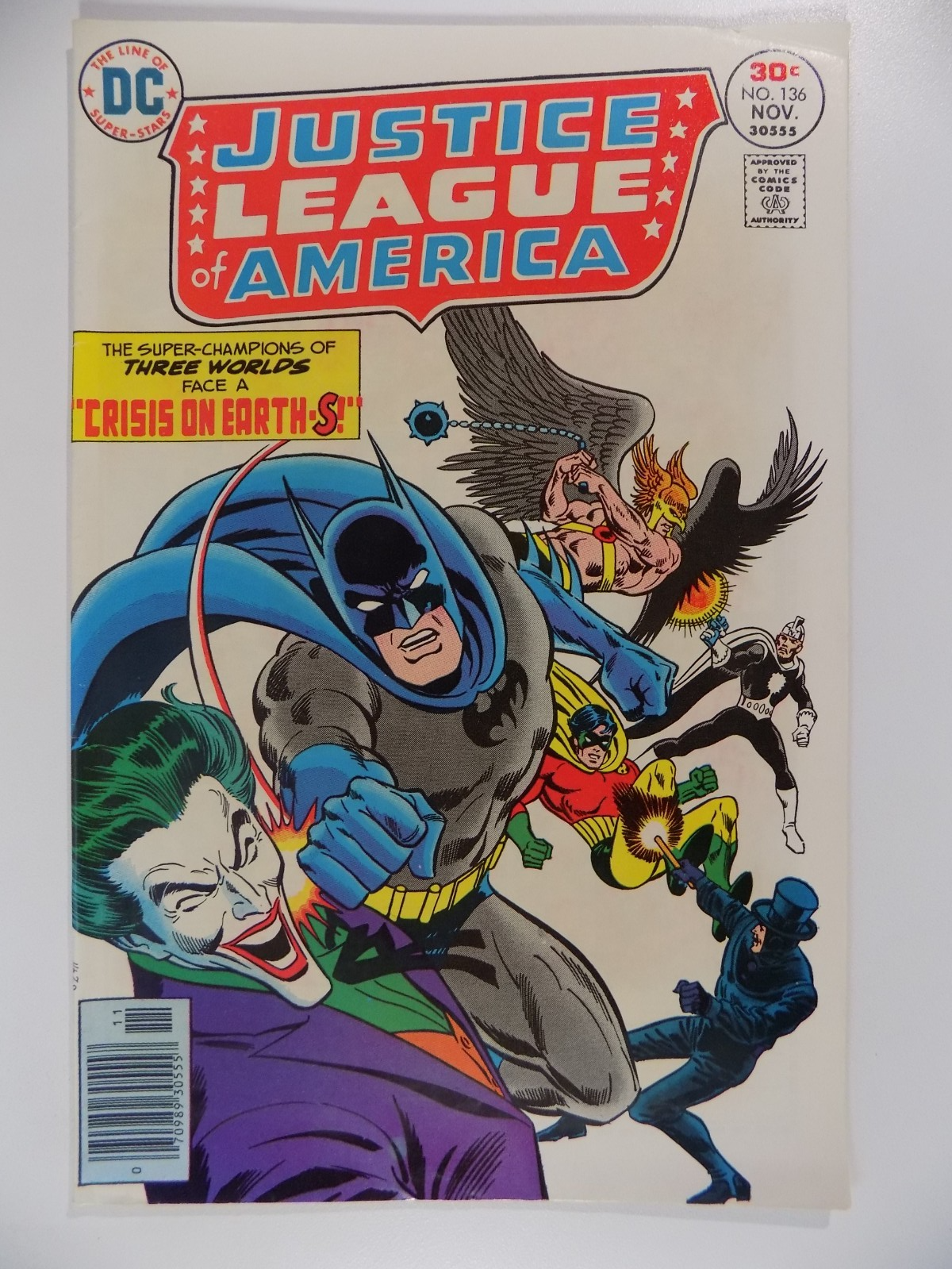 Justice League of America #136 DC Comic November 1976 Very Fine