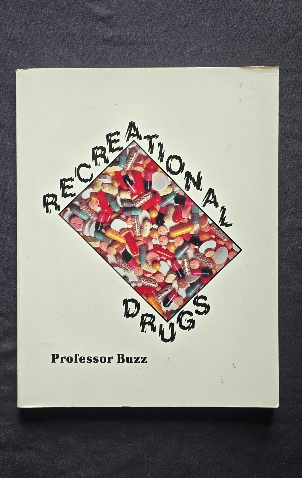 Recreational Drugs by Professor Buzz (1989, PC) - Educational Reference - JD