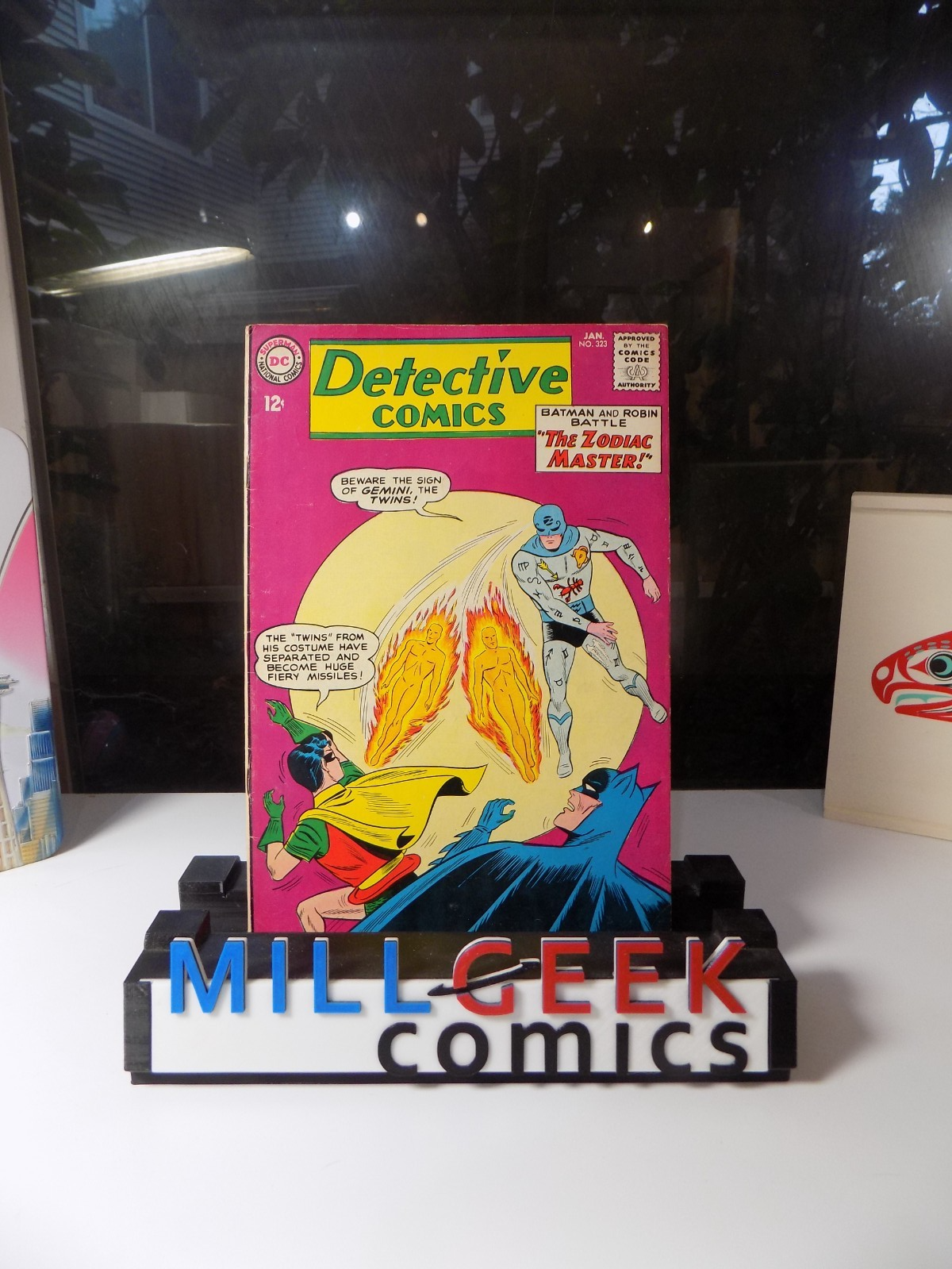 Detective #323 DC Comic January 1964 Fine/Very Fine