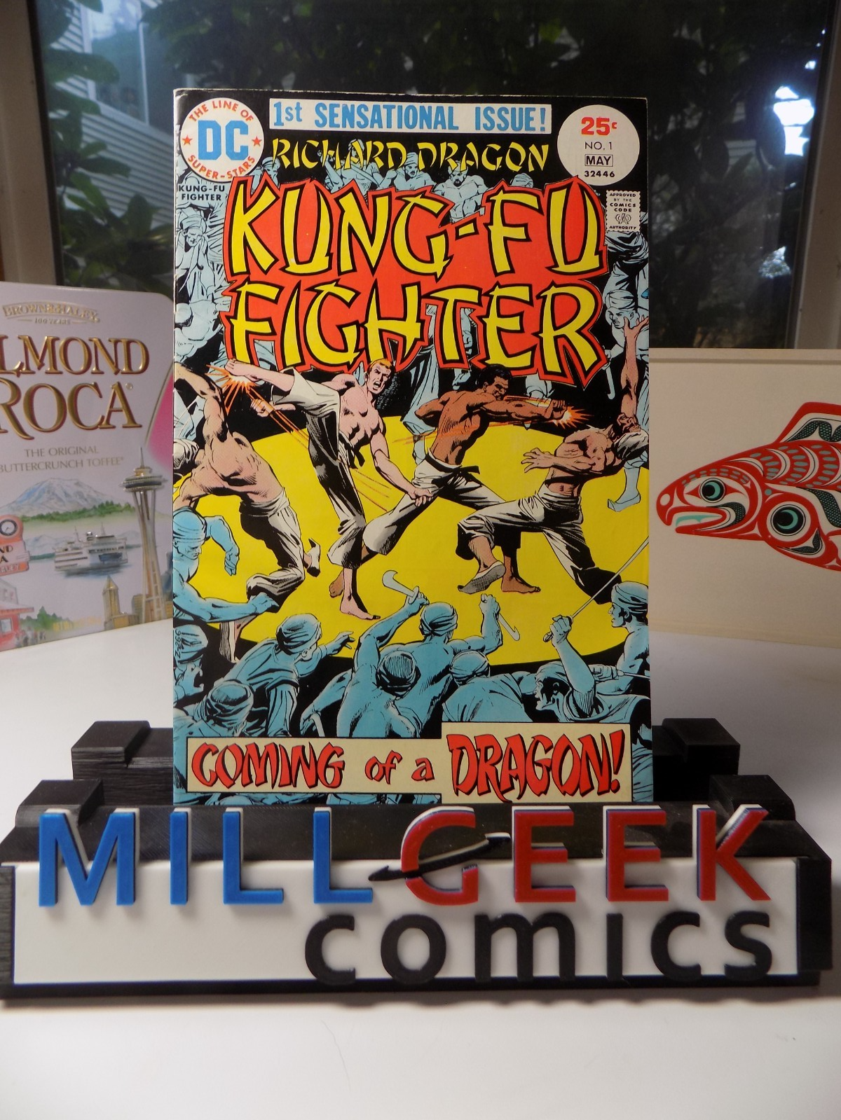 Kung-Fu Fighter #1 Richard Dragon DC Comic May 1975 Very Fine