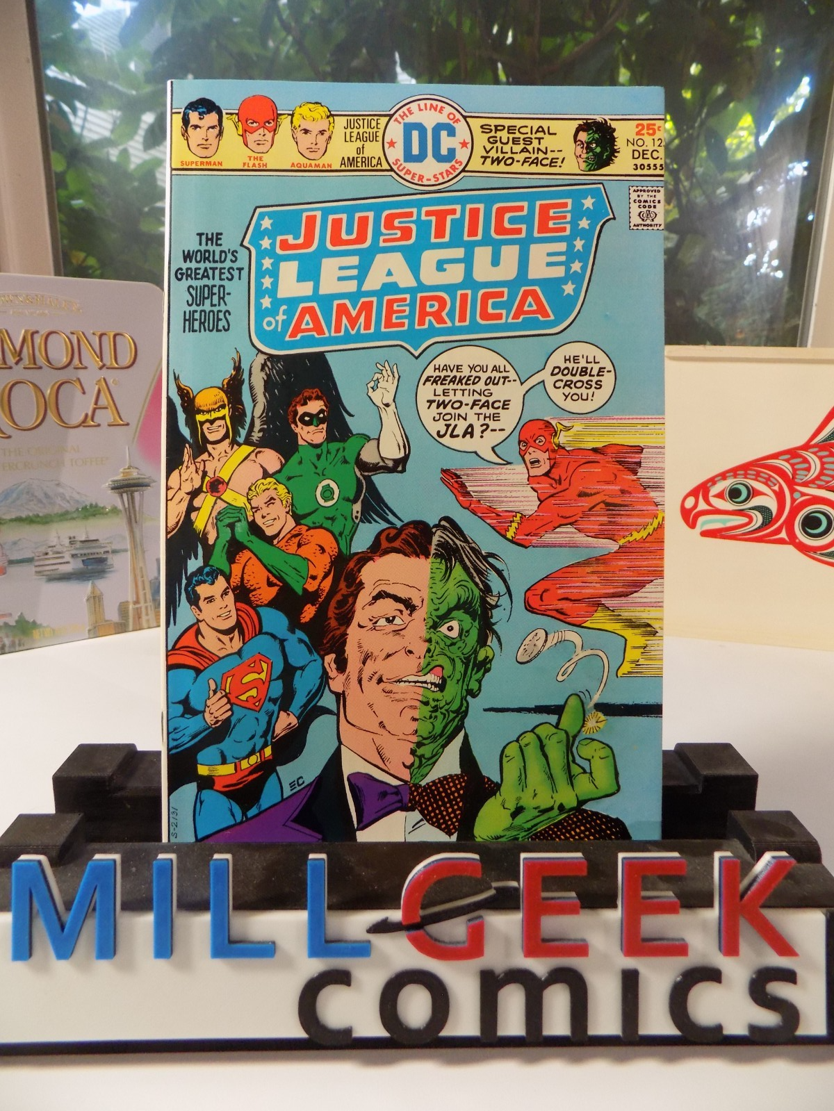 Justice League of America #125 DC Comic December 1975 Near Mint-