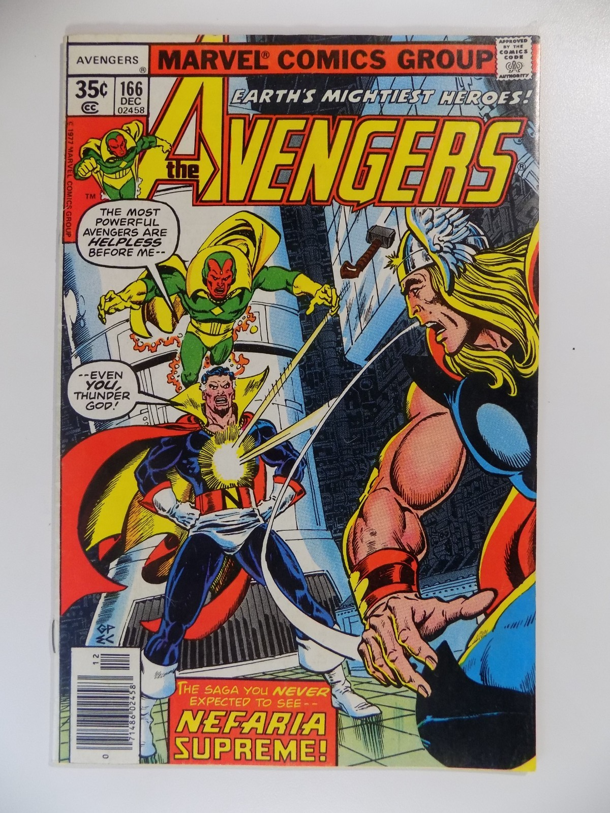 Avengers #166 Marvel Comic December 1977 Very Fine-